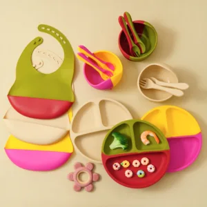5PCS Baby Silicone Tableware Set Color Contrast Bib Suction Bowl Non-slip Plate Soft Spoon Fork Feeding Training Baby Dinner Set